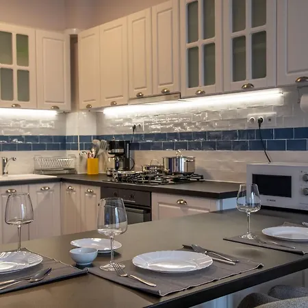 With Free Parking * סופיה