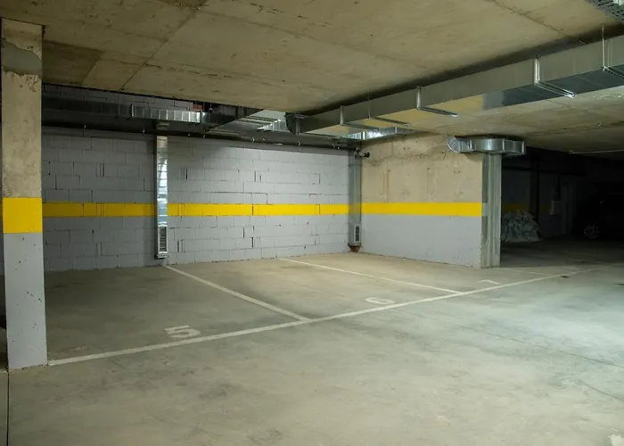 With Free Parking Appartamento